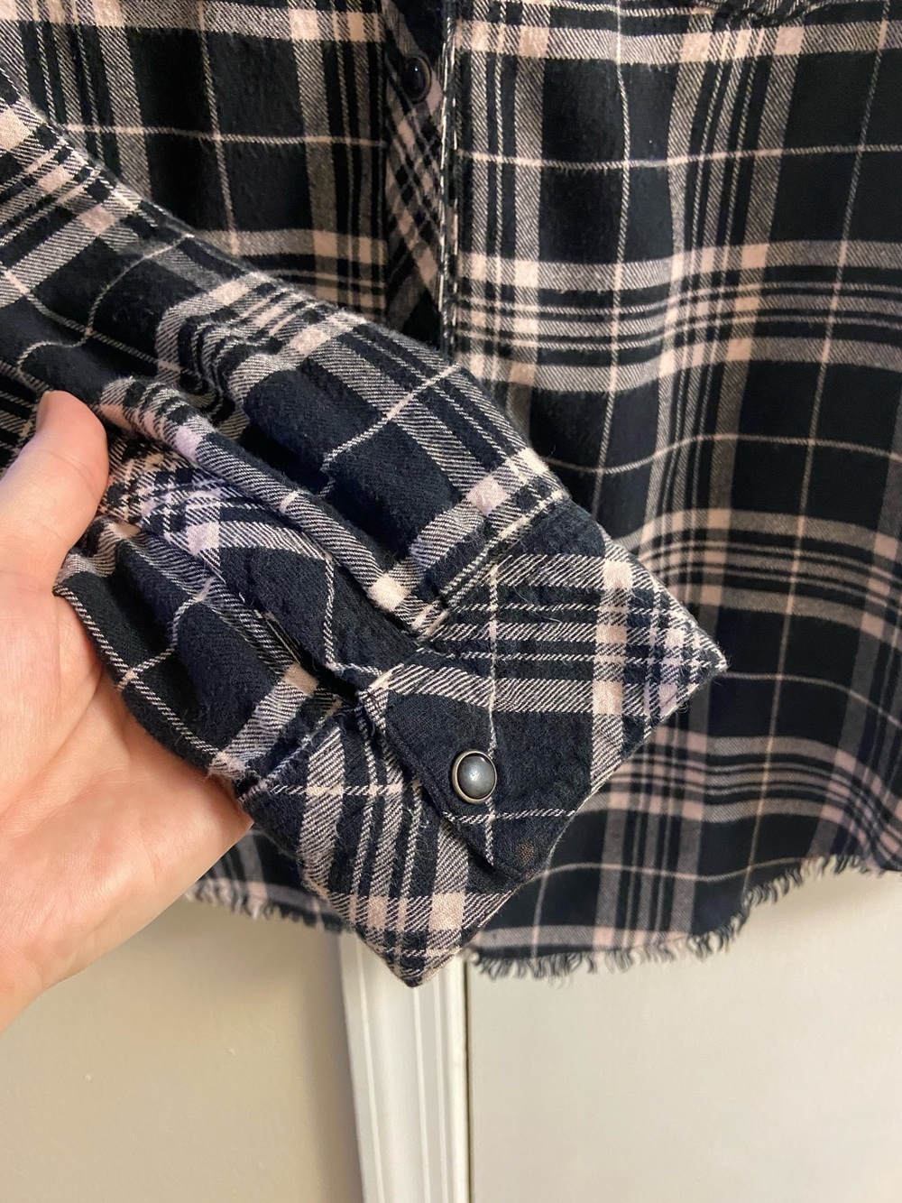 Rails Leo plaid flannel shirt black pink snap up closure Large - Picture 12 of 15